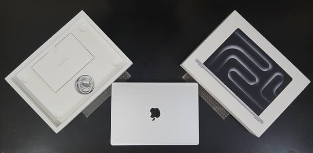 Macbook Pro M3, 14", (16/1tb) Under Warranty