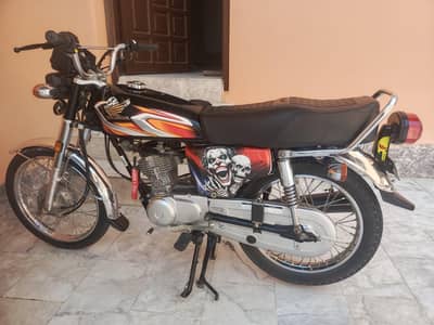 CG 125 Sukkur register condition 10\9 hai first owner