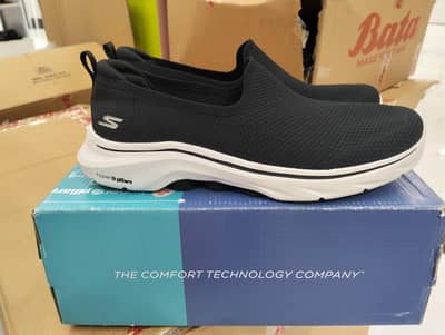 Skechers Go walk slip ons original shoes sneakers