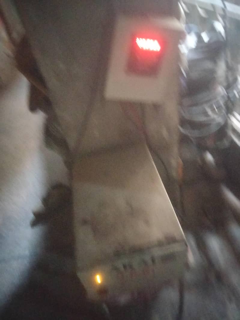 ایم پی پی کنٹرولر 60 ایمپیئر کا 2