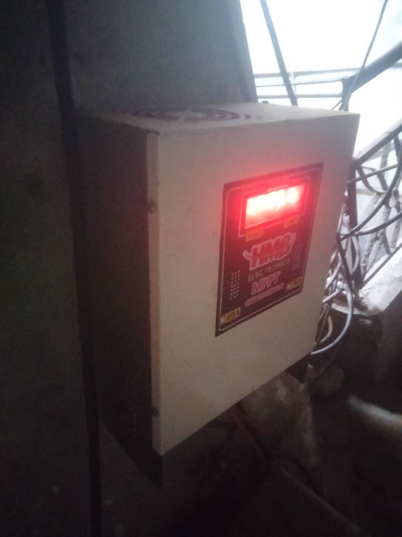 ایم پی پی کنٹرولر 60 ایمپیئر کا 3