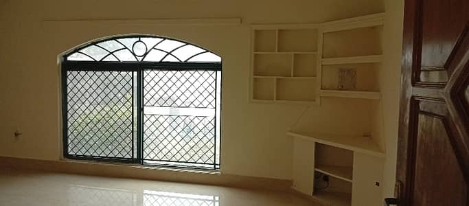 2-Kanal Upper Portion Available For Rent Only For Silent Office