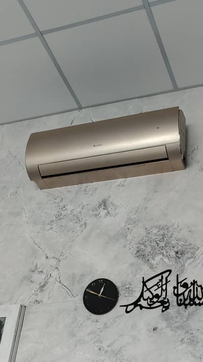 1 Ton Gree Inverter WiFi AC for Sale – Heat & Cool