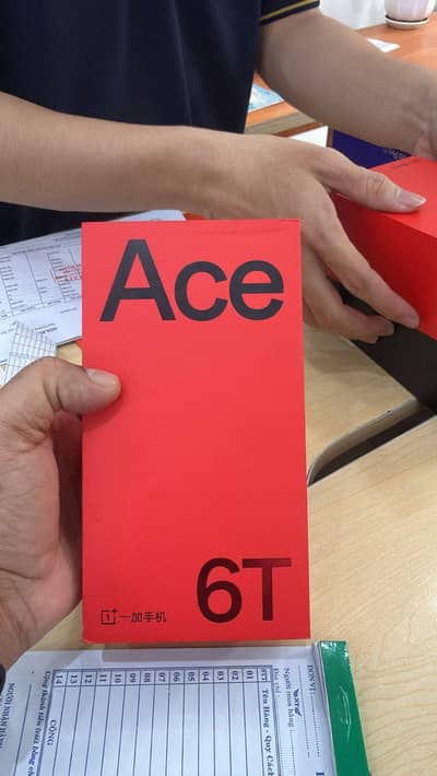 OnePlus Ace 6T 12/256 New Box Packed,0/3/2/4/8/9/1/2/6/6/3
