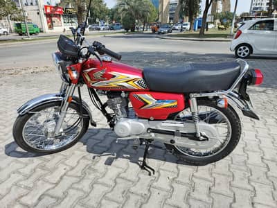 Honda CG 125 like new 10/10 condition for sale 4100 kms driven
