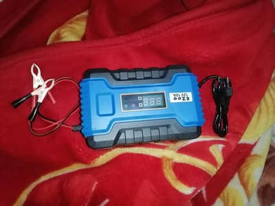 EZee12V10A Smart Battery Charger with LCD DigitalDisplay. AutoCut-Off