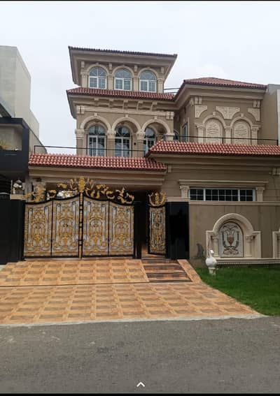 10 Marla Brand New House For Sale