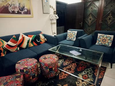 5 seater sofa set  with centre table and center rug with otomon set