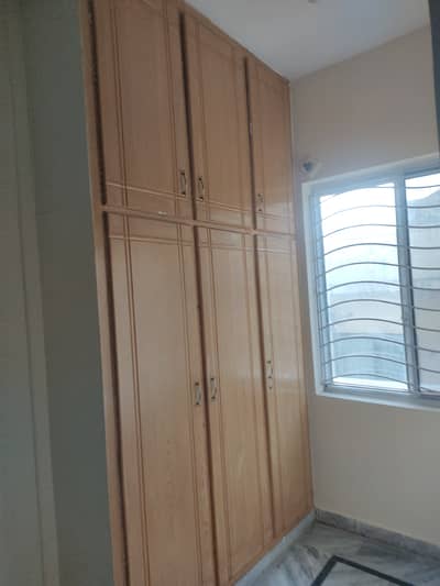 10 Marla ground portion