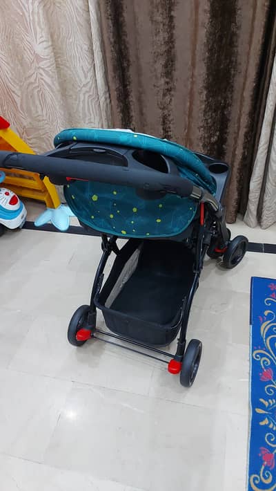 Baby pram urgenly sale required. condition is very good