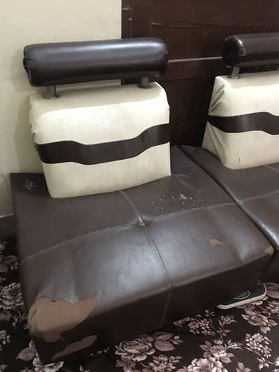 Selling my 4 seater sofa used condition