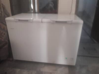 chest freezer( Used 1 year)
