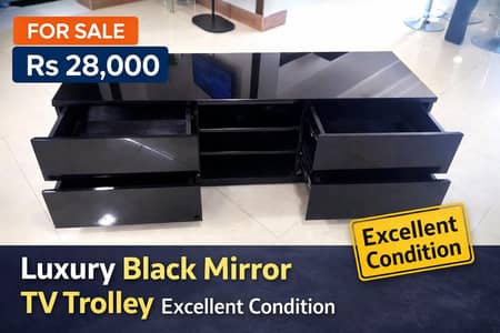 Luxury Black Mirror TV Trolley – Excellent Condition