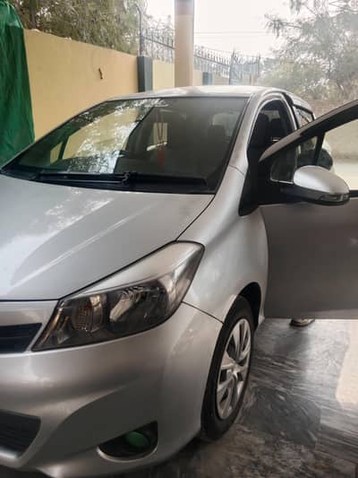 toyota Vitz 2014 model 2017 import