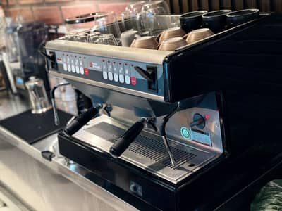 Nuova Simonelli premier maxi Coffee Machine