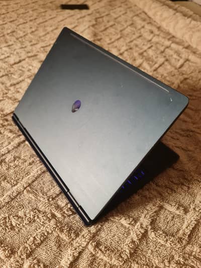 alienware 16x aurora rtx 5070 ultra 9 275gx