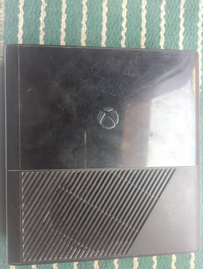 Xbox 360 used condition 10/9