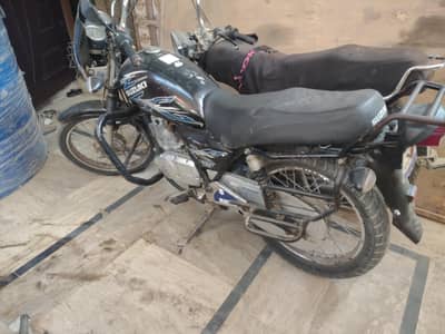 suzuki 150 2014 Karachi number 03182509716