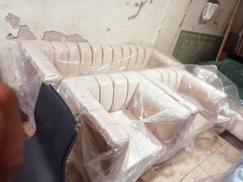 confatable sofa sets 0