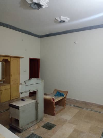 Beautiful House North Karachi 11A, 288sq, G + 2, West Open, For Sale.