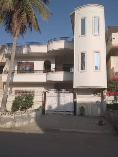 Beautiful House North Karachi 11A, 288 Sq Yard Double Storey Good Condition, 60 Feet Road For Sale