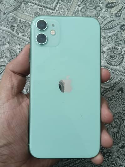 I Phone 11 for Sale 128 GB Non PTA Battery and panel is replaced