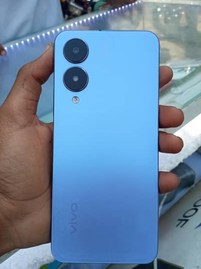 vivo y17s 6+6.128GB WITH BOX . . . . . . . . .