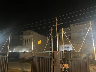 10 DOUBLE STORY SLIGHTLY USED HOUSE AVAILABLE FOR RENT AT PRIME LOCATION IN KHAYABAN-E-AMIN C BLOCK