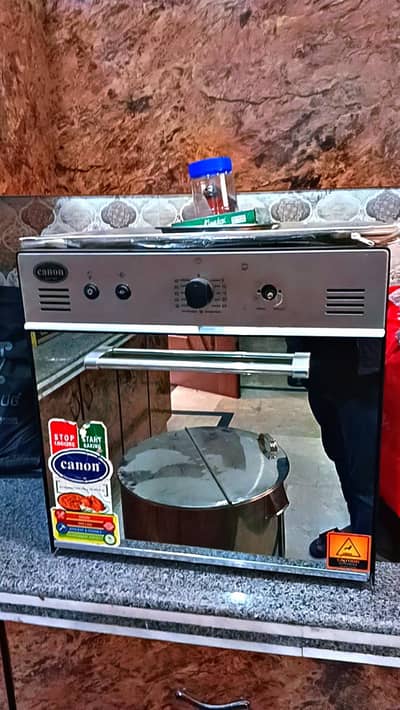Canon Pizza & Charga Gas Baking Oven Urgent sale
