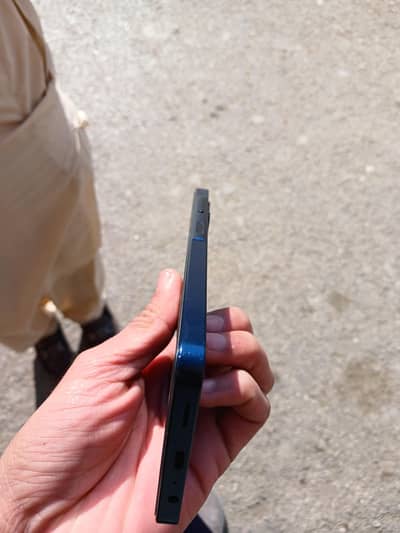 Samsung a06 pta approved daba charger sath hai