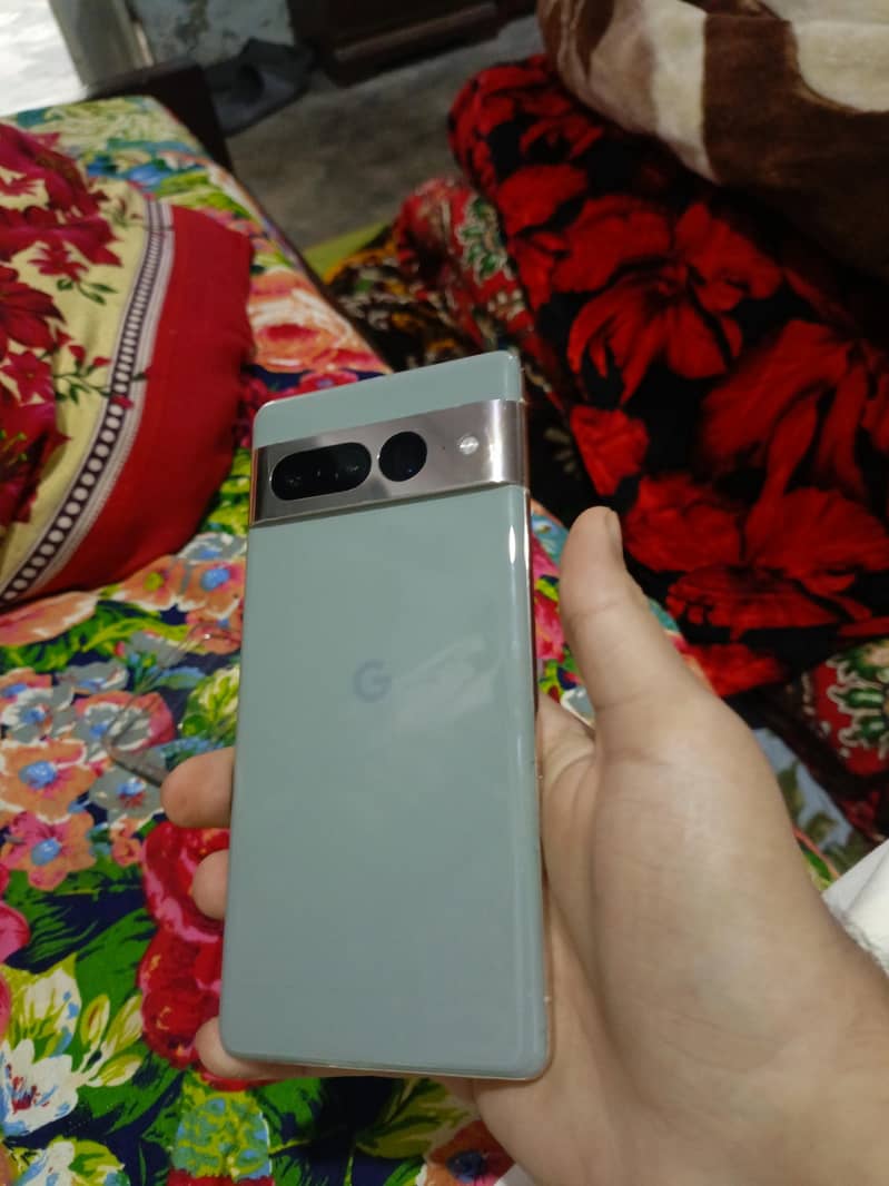 GOOGLE PIXEL 7 PRO 0