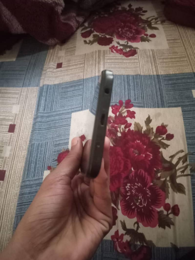 Redmi A2+ 4ram  64 gb 10/9 condition 6