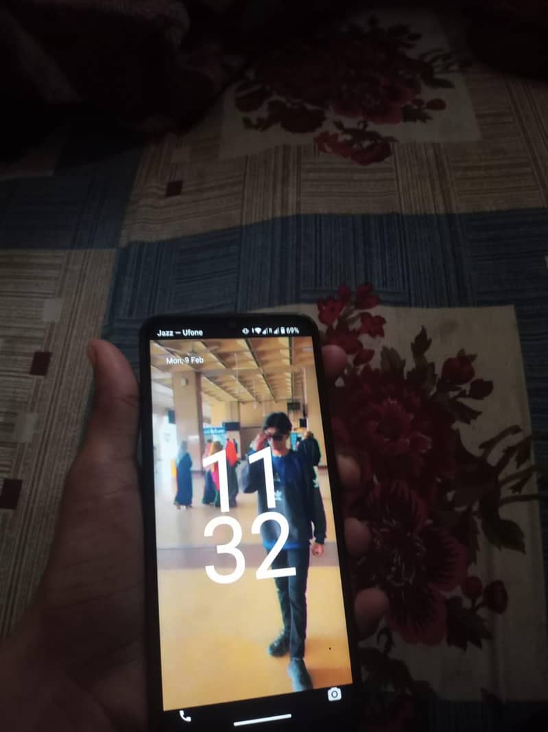 Redmi A2+ 4ram  64 gb 10/9 condition 7