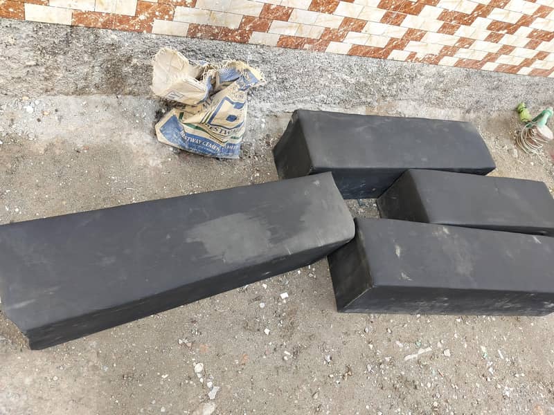 Bolan school bench 0