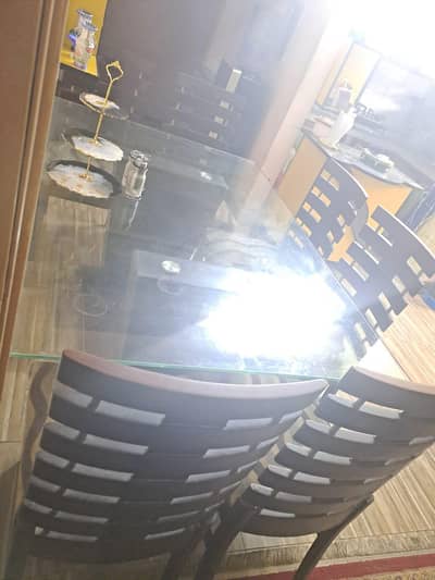 Dining table for sale