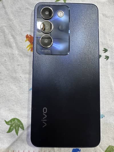 Vivo y100 8GBRAM 128RAM