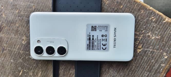 Tecno spark 40 pro plus