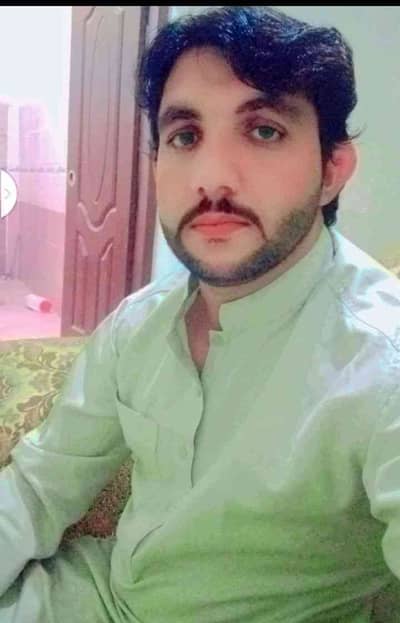 Akbar tanha