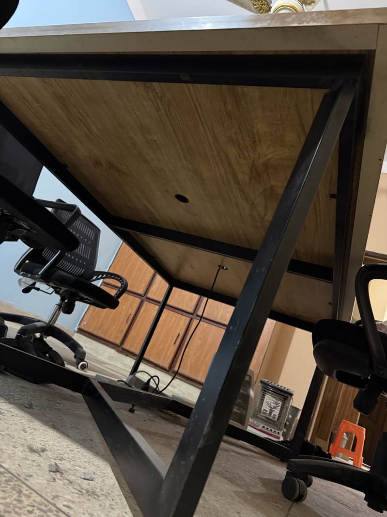 Team workstation Table & Small Table 2