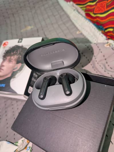 Soundpeats Life earbuds