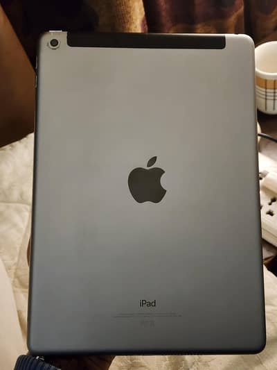 ipad 6th gen 32gb complete box