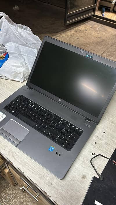 HP ProBook 470 G1 – 17.3" Workstation