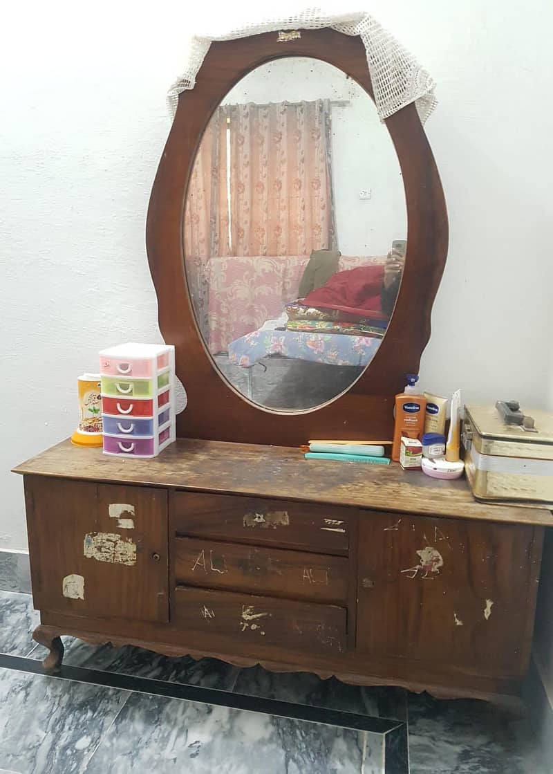 Dressing table 2
