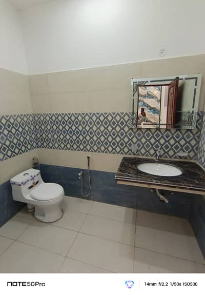 5 MARLA LOWER PORTION FOR RENT IN EDEN BOULEVARD COLLEGE ROAD LAHORE