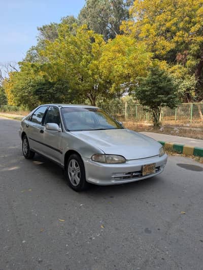 Honda civic dolphin 1995 model clean car own D15 engine ac cng on