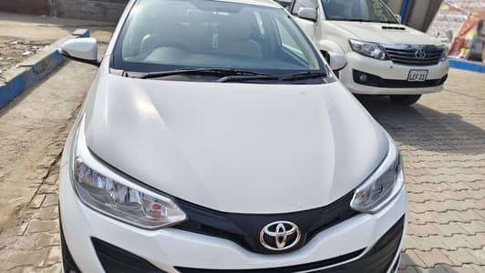 Toyota yaris glmt