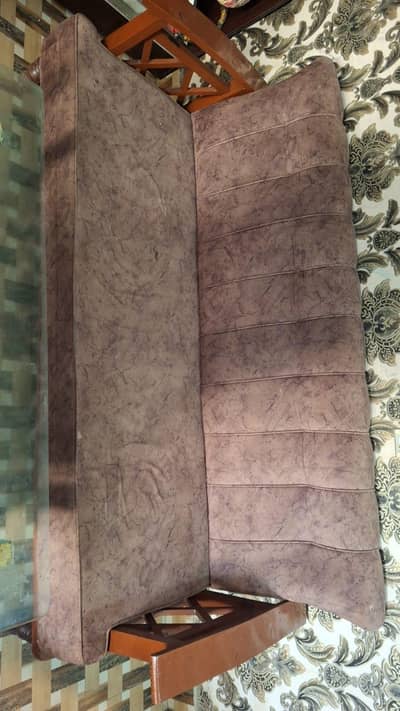 Look like brand new 5 seater sofa set with glass table.