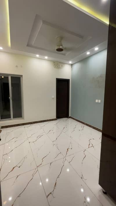 05 MARLA BRAND NEW TYPE HOUSE FOR RENT IN JOHAR TOWN LAHORE