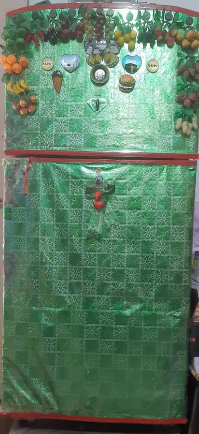 HAIER E-STAR NON INVERTER REFRIGERATOR Model HRF-186EBS LIKE NEW