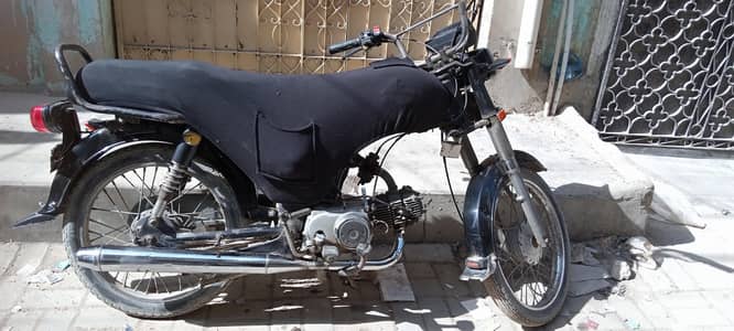 Unique CD 70 2011 – Excellent Condition, Smooth Engine